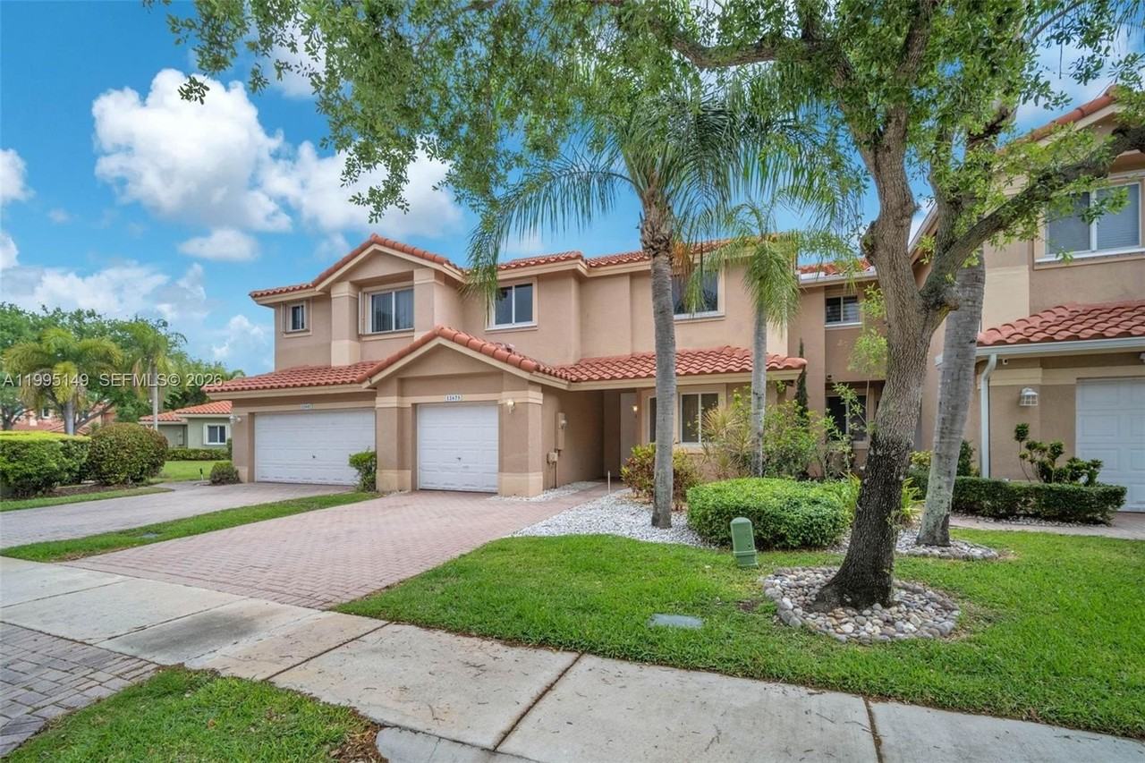 12675 Nw 56th Dr #12675 - Photo 3 of 50