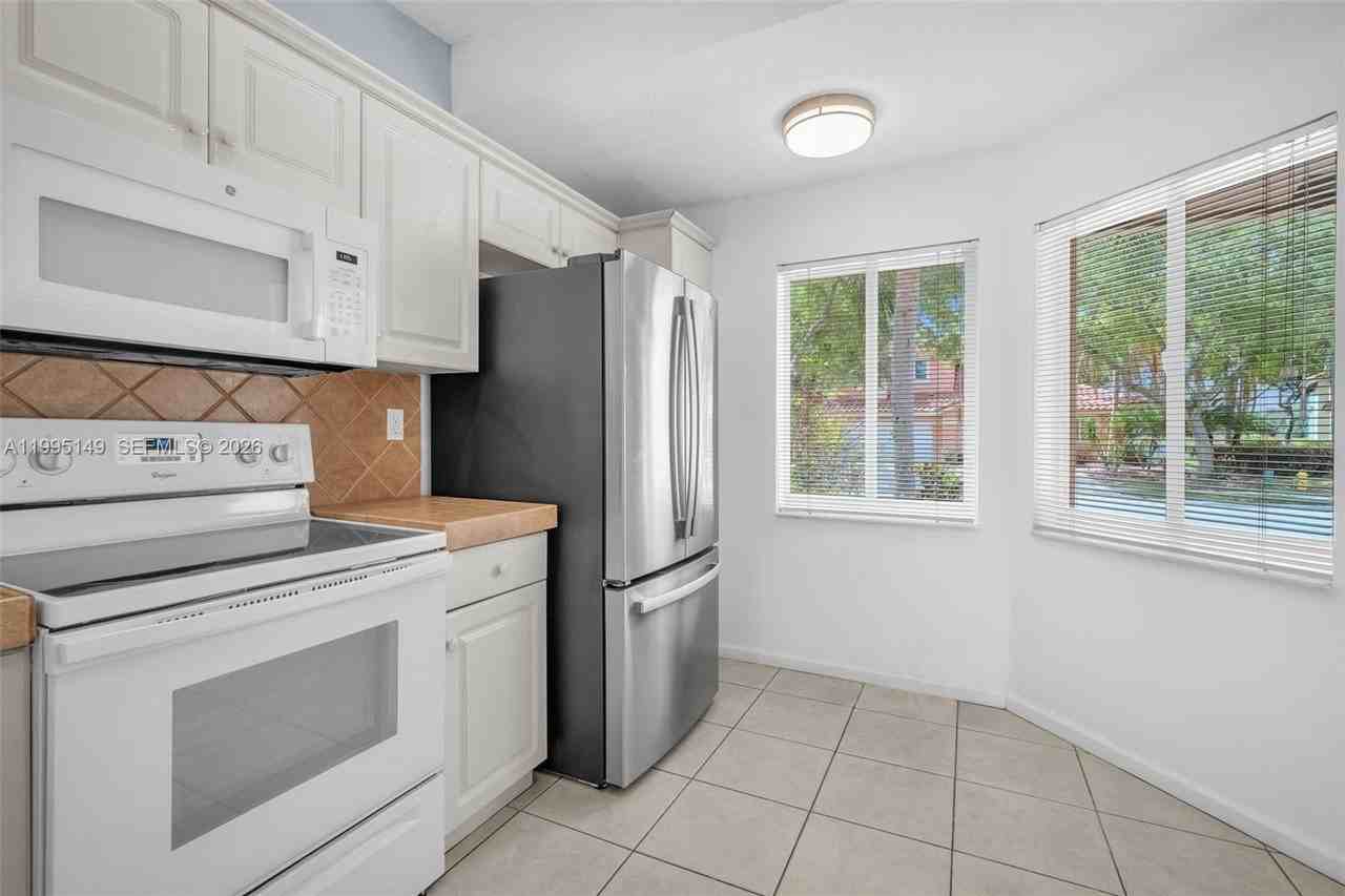12675 Nw 56th Dr #12675 - Photo 6 of 50
