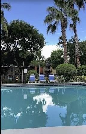 10784 N Kendall Dr #D4 - Photo 3 of 12