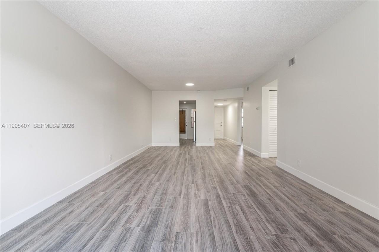 8705 Nw 38th Dr #3A - Photo 3 of 24