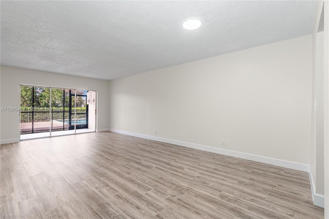 8705 Nw 38th Dr #3A - Photo 5 of 24