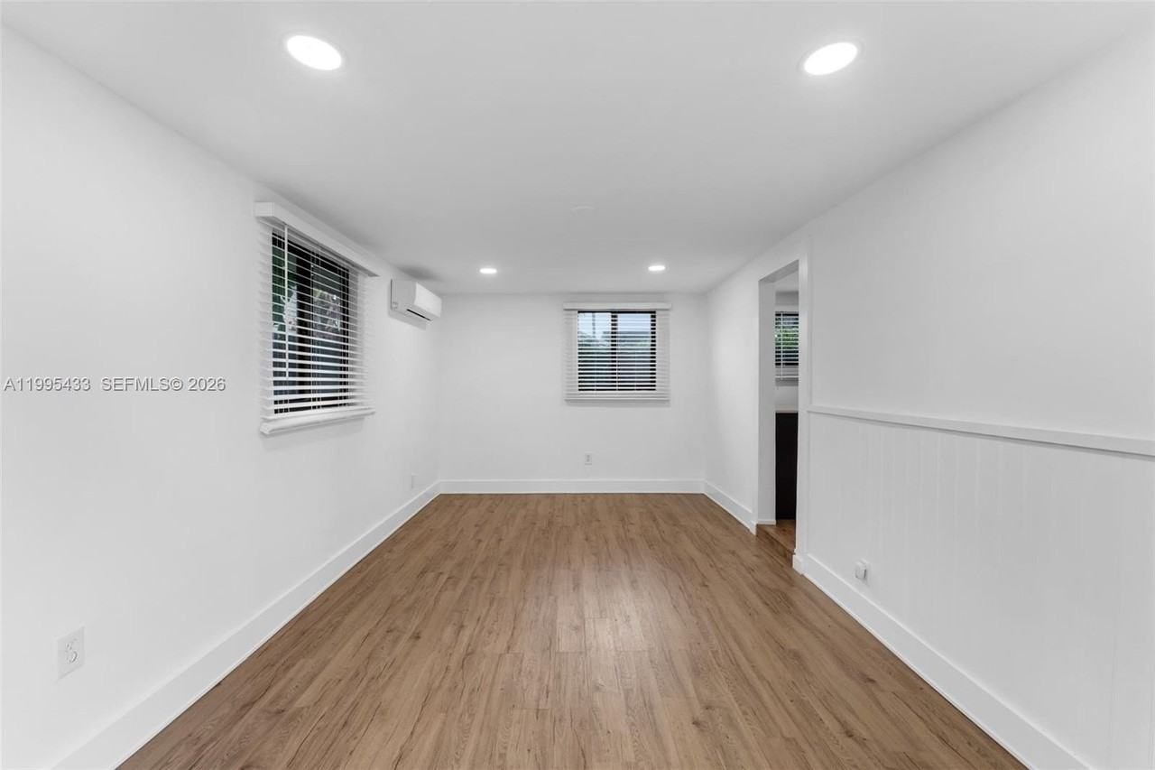 5790 Sw 5th St #REAR - Photo 4 of 6