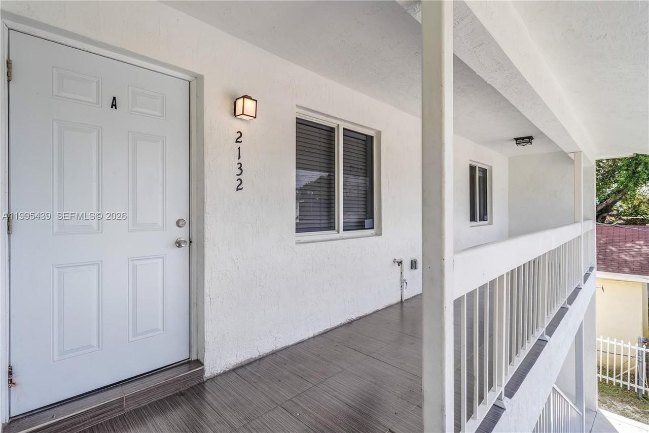 2132 Nw 47th St #2132 - Photo 3 of 26