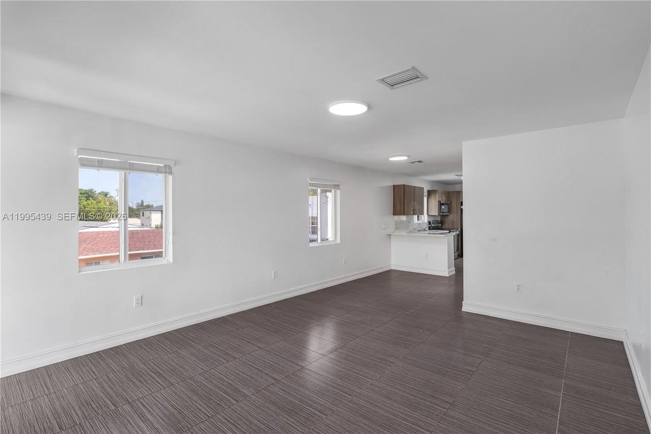 2132 Nw 47th St #2132 - Photo 7 of 26