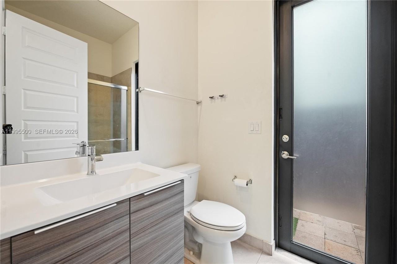 8836 Nw 161st Ter - Photo 6 of 39