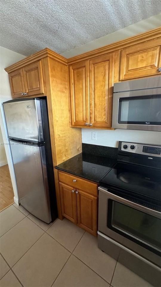 2441 Sw 31st Ave #303 - Photo 3 of 21