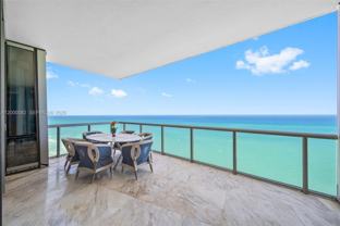 17121 Collins Ave - Photo 1 of 1