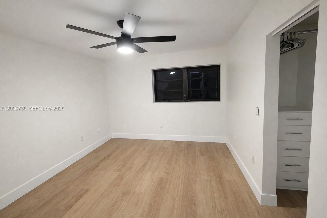 12344 Sw 94th Ln #1 - Photo 3 of 4