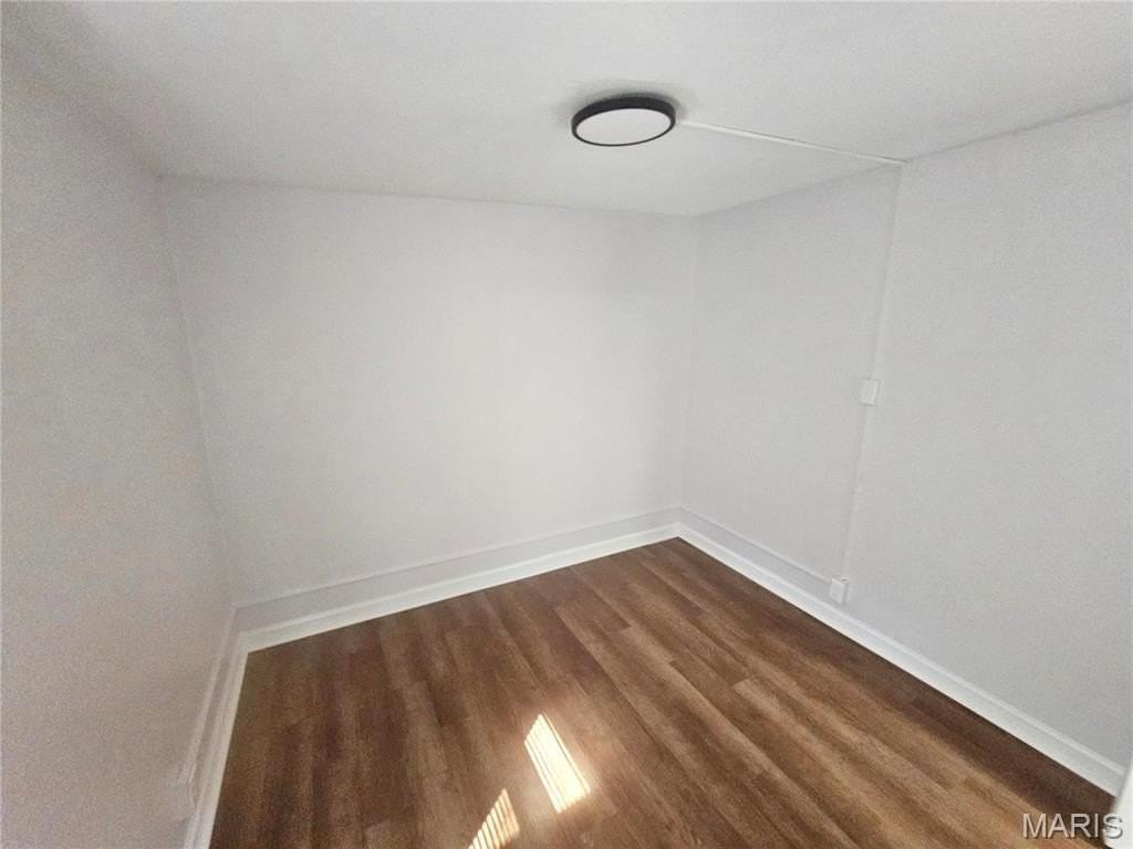 939 Green Mount Ln - Photo 7 of 10