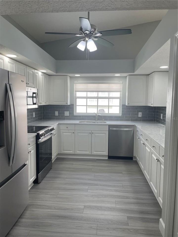 7132 Melrose Pl - Photo 2 of 13