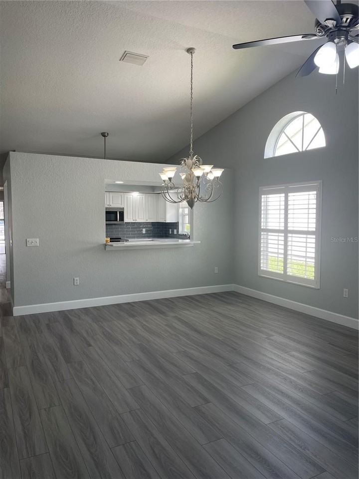 7132 Melrose Pl - Photo 4 of 13