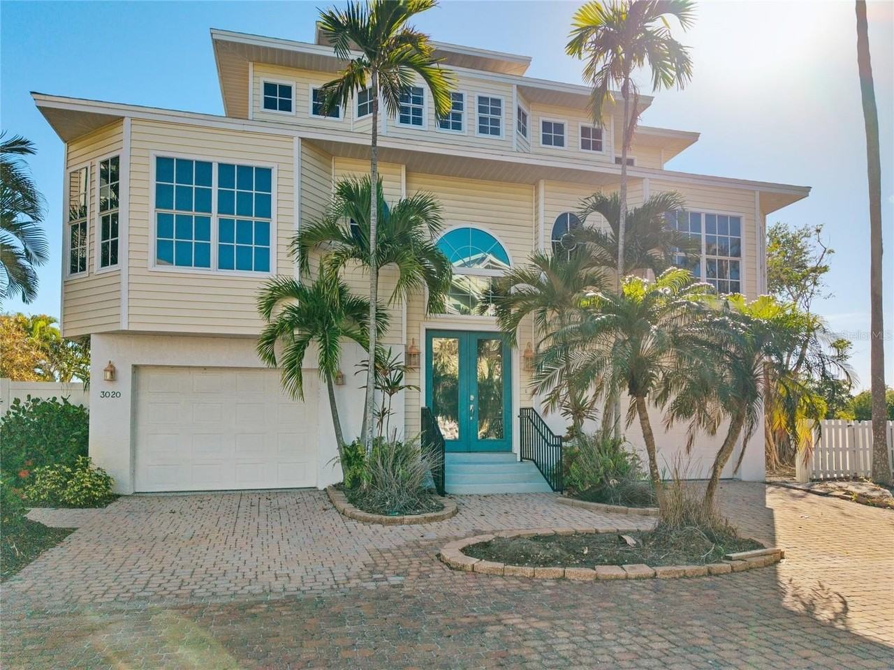 3020 Gulf Of Mexico Dr #2 - Photo 4 of 50