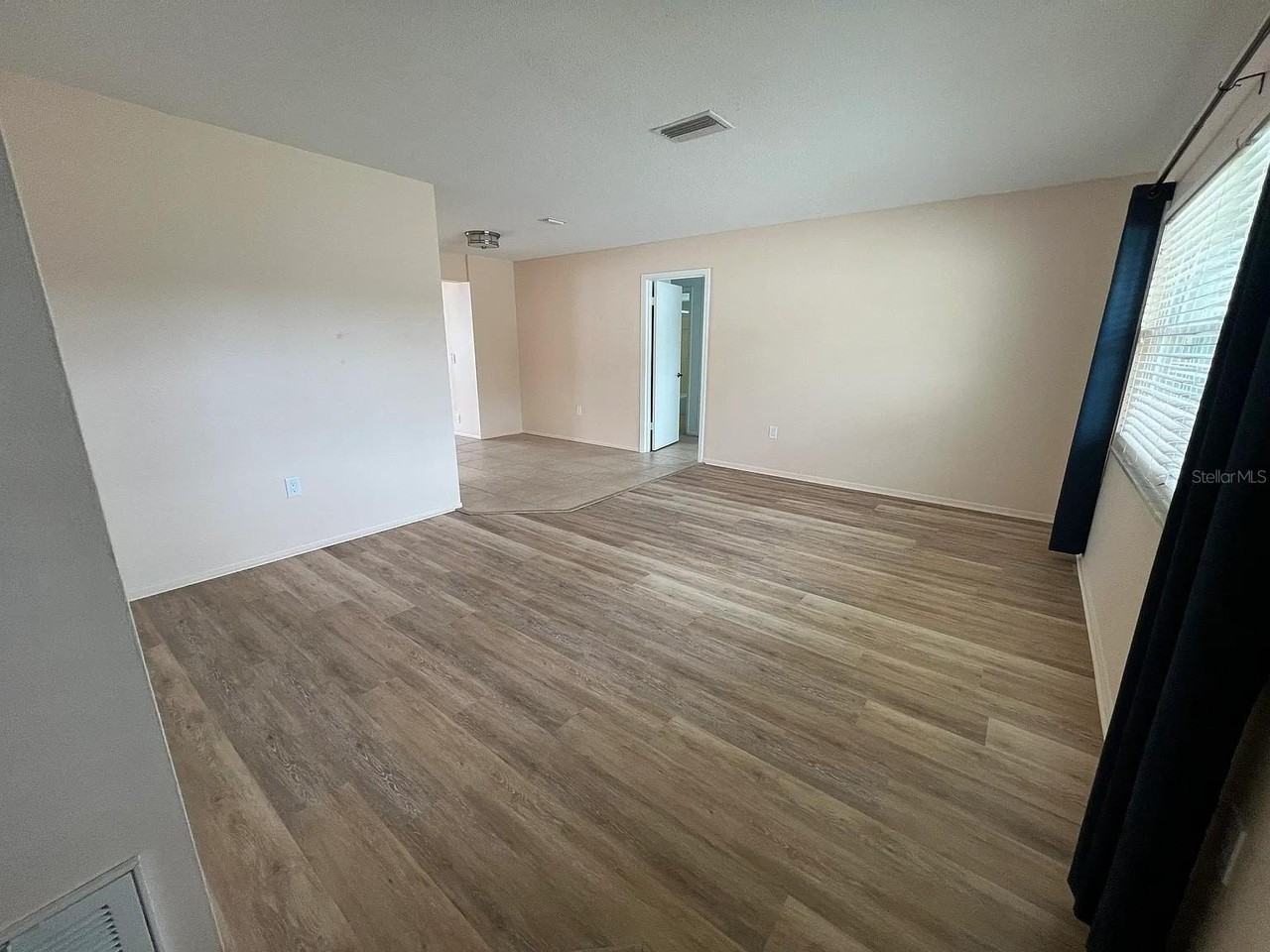 3710 Wilkinson Rd - Photo 3 of 20