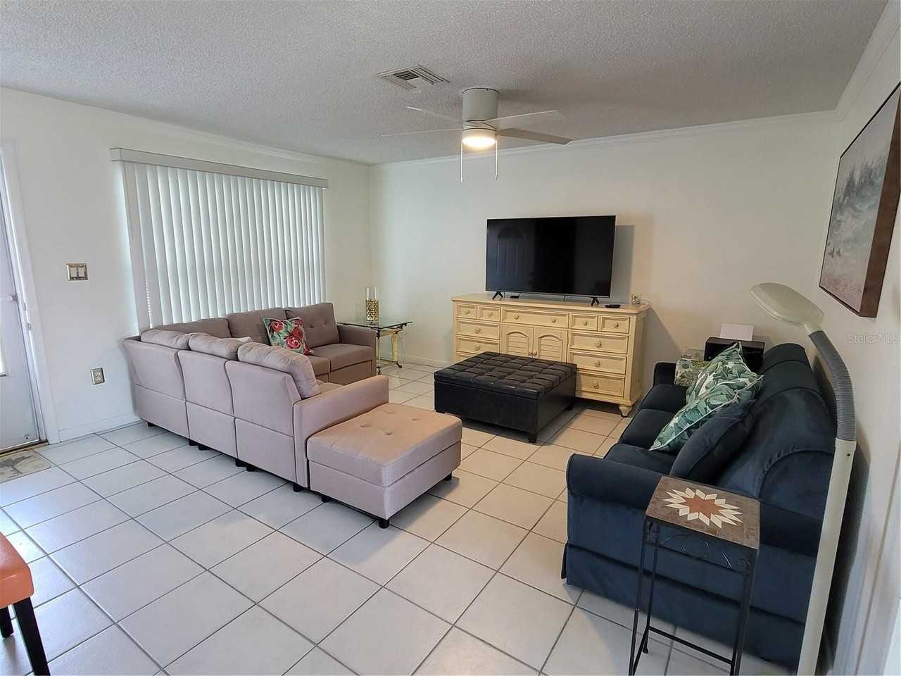 6204 Coralberry Ter - Photo 7 of 49