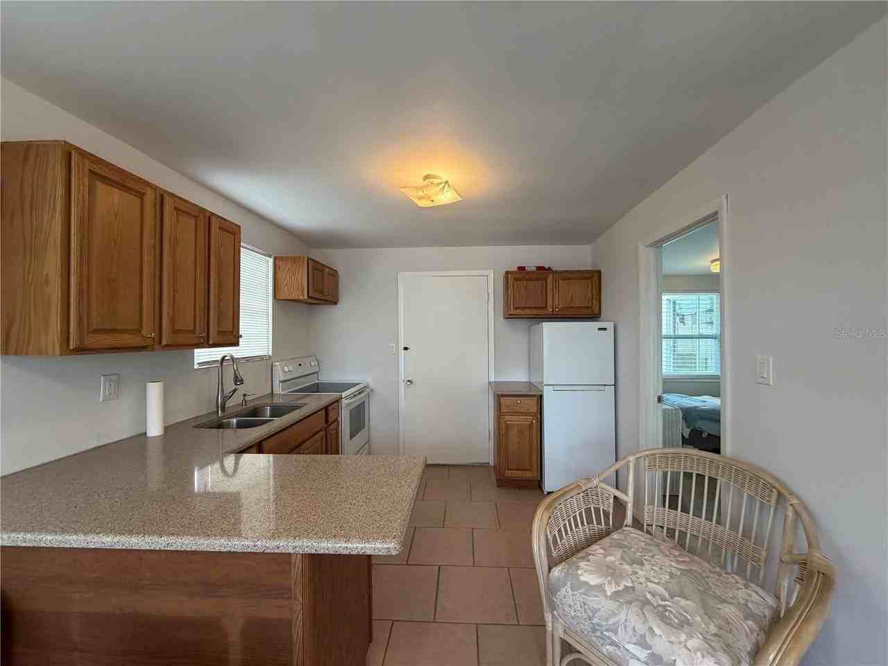 8513 Herbison Ave - Photo 4 of 10