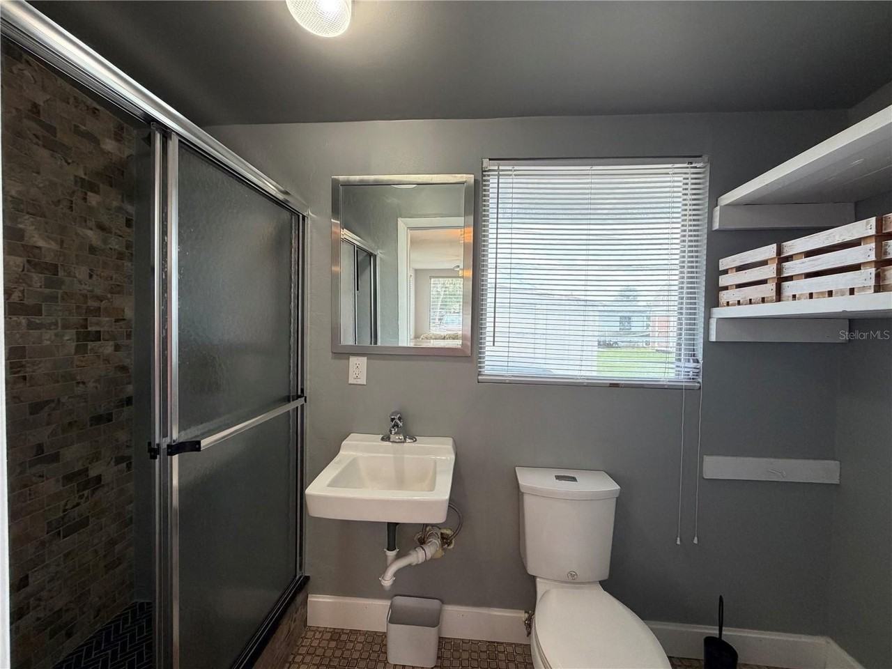 8513 Herbison Ave - Photo 7 of 10