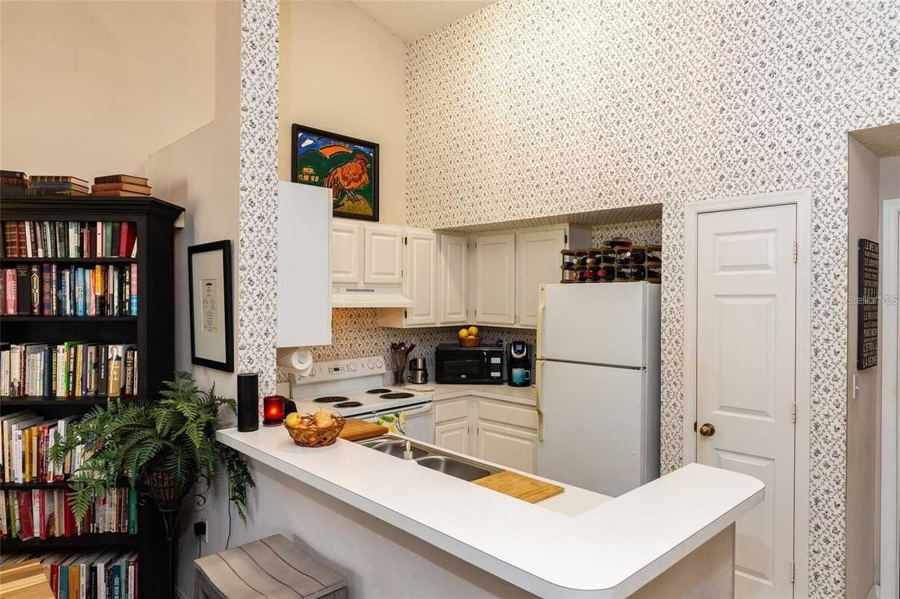 10000 Sw 52nd Ave #104 - Photo 4 of 15