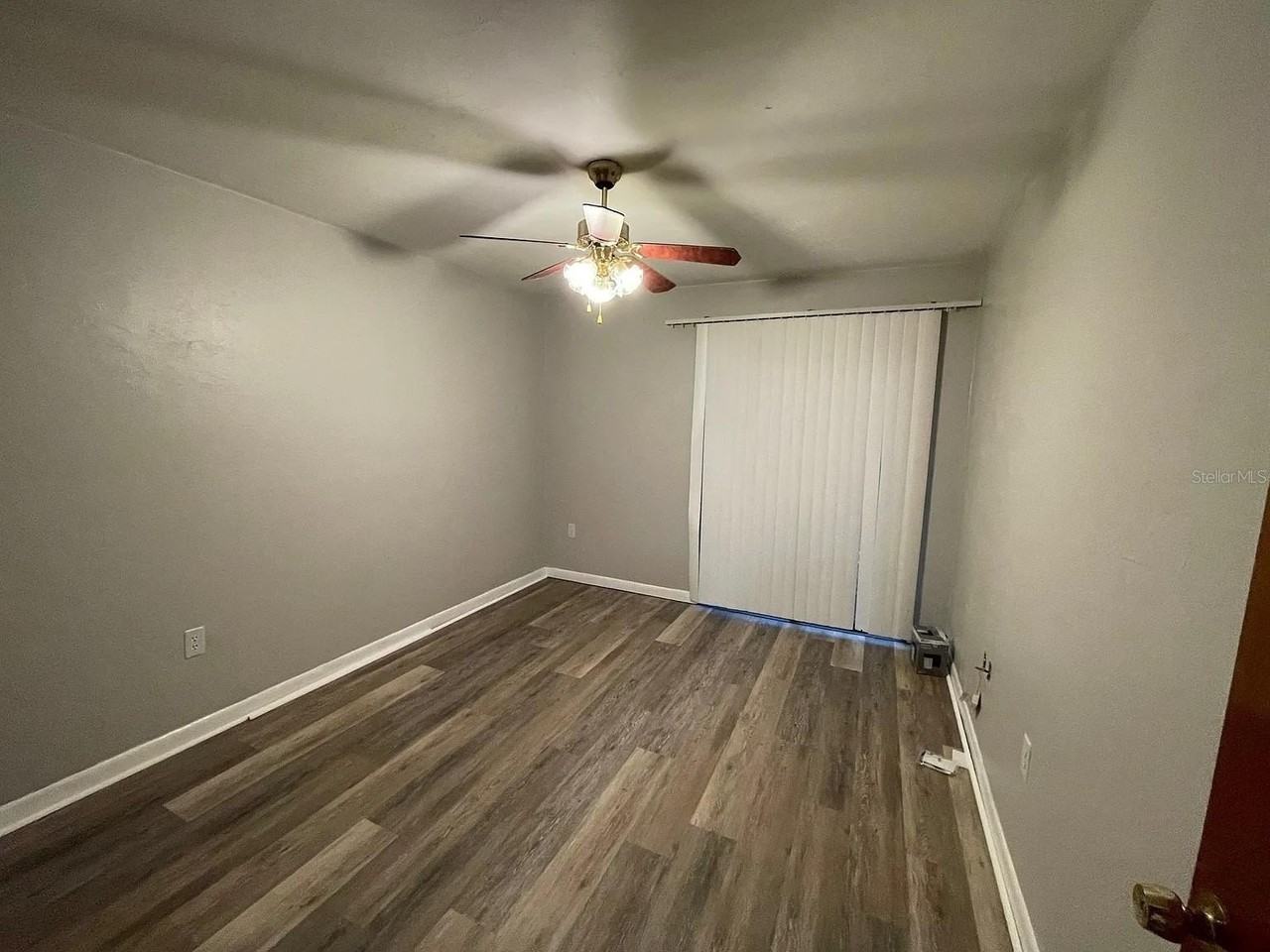 2210 Sw 70th Ter - Photo 5 of 9