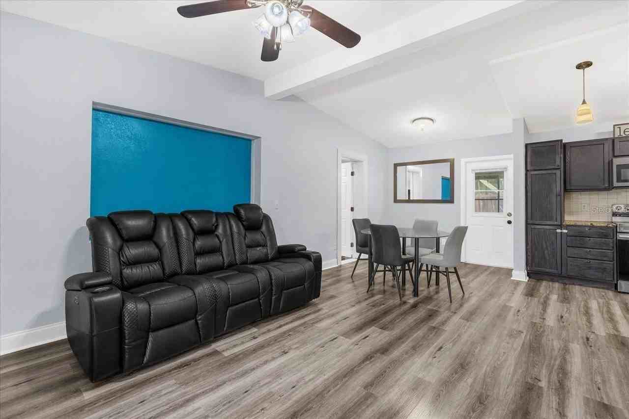 1502 Daroca Dr - Photo 2 of 20