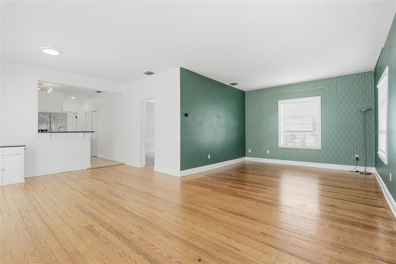 1406 E Ridgewood St - Photo 3 of 22