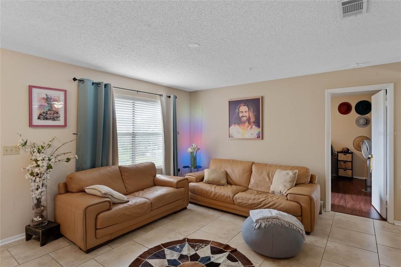 633 Buoy Ln #306 - Photo 5 of 30