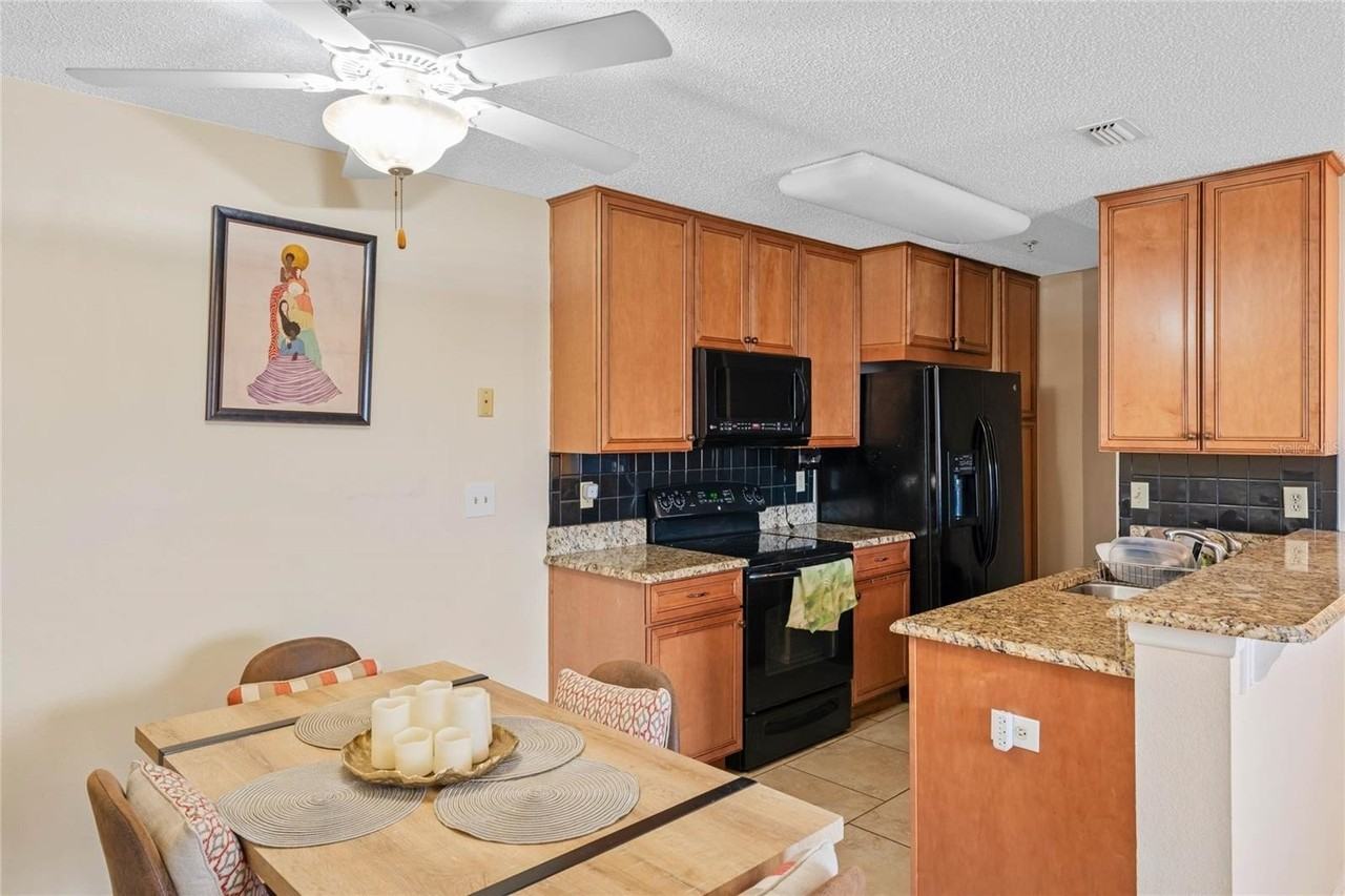 633 Buoy Ln #306 - Photo 6 of 30