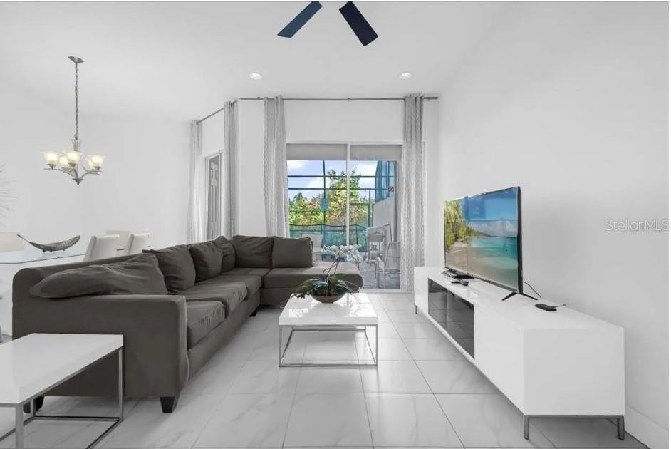 450 Captiva Dr - Photo 2 of 42