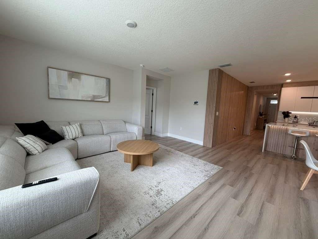 33412 Country House Dr - Photo 5 of 34