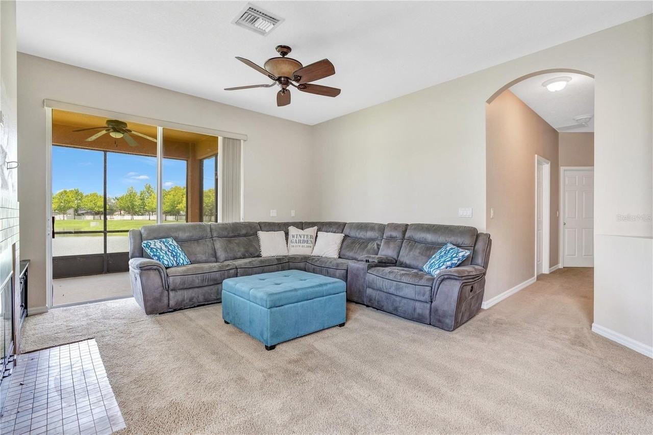 456 Silverdale Ave - Photo 7 of 31