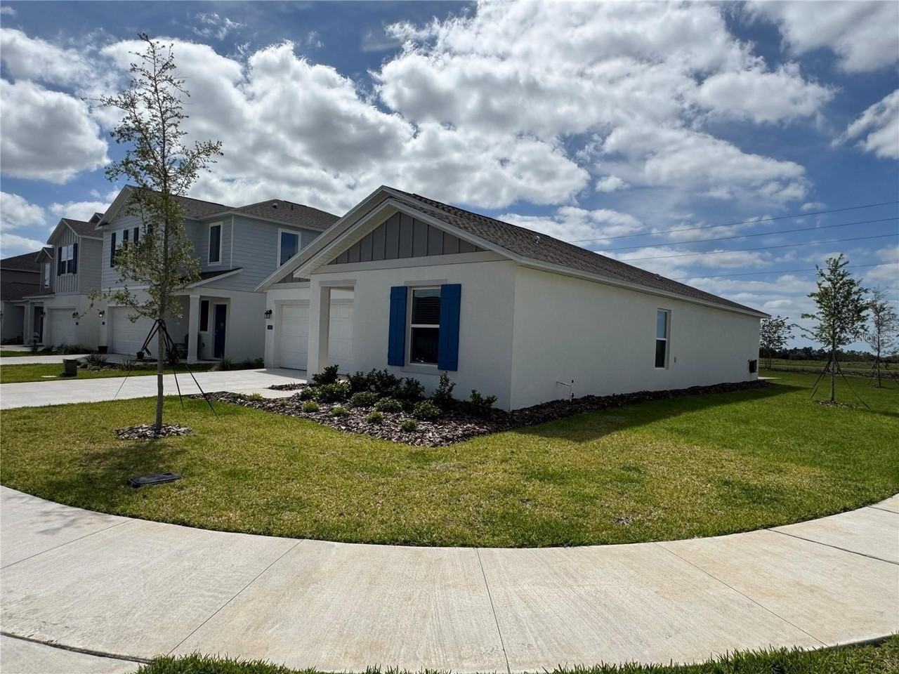 2405 Bluestone Rd - Photo 3 of 16