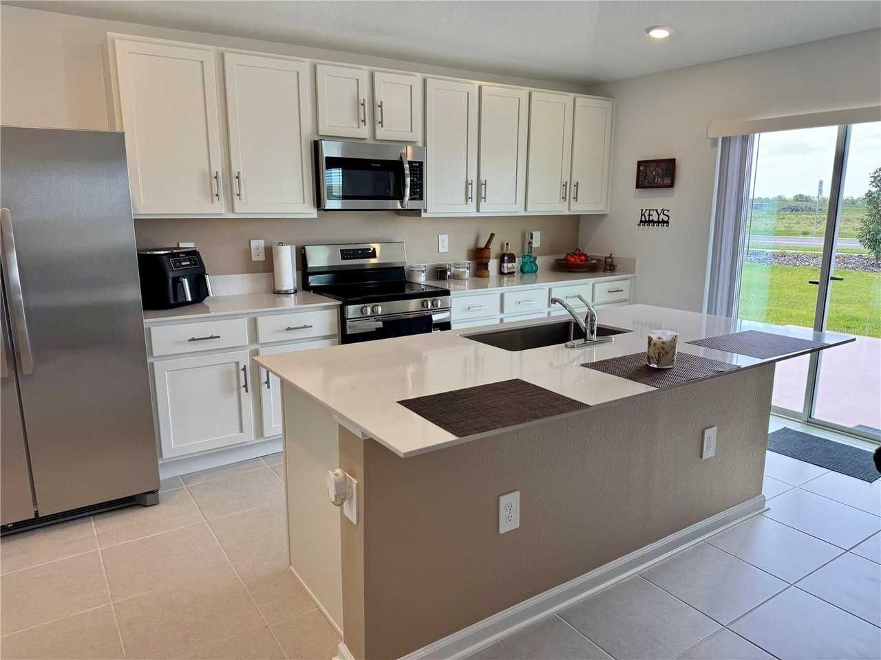 2405 Bluestone Rd - Photo 4 of 16