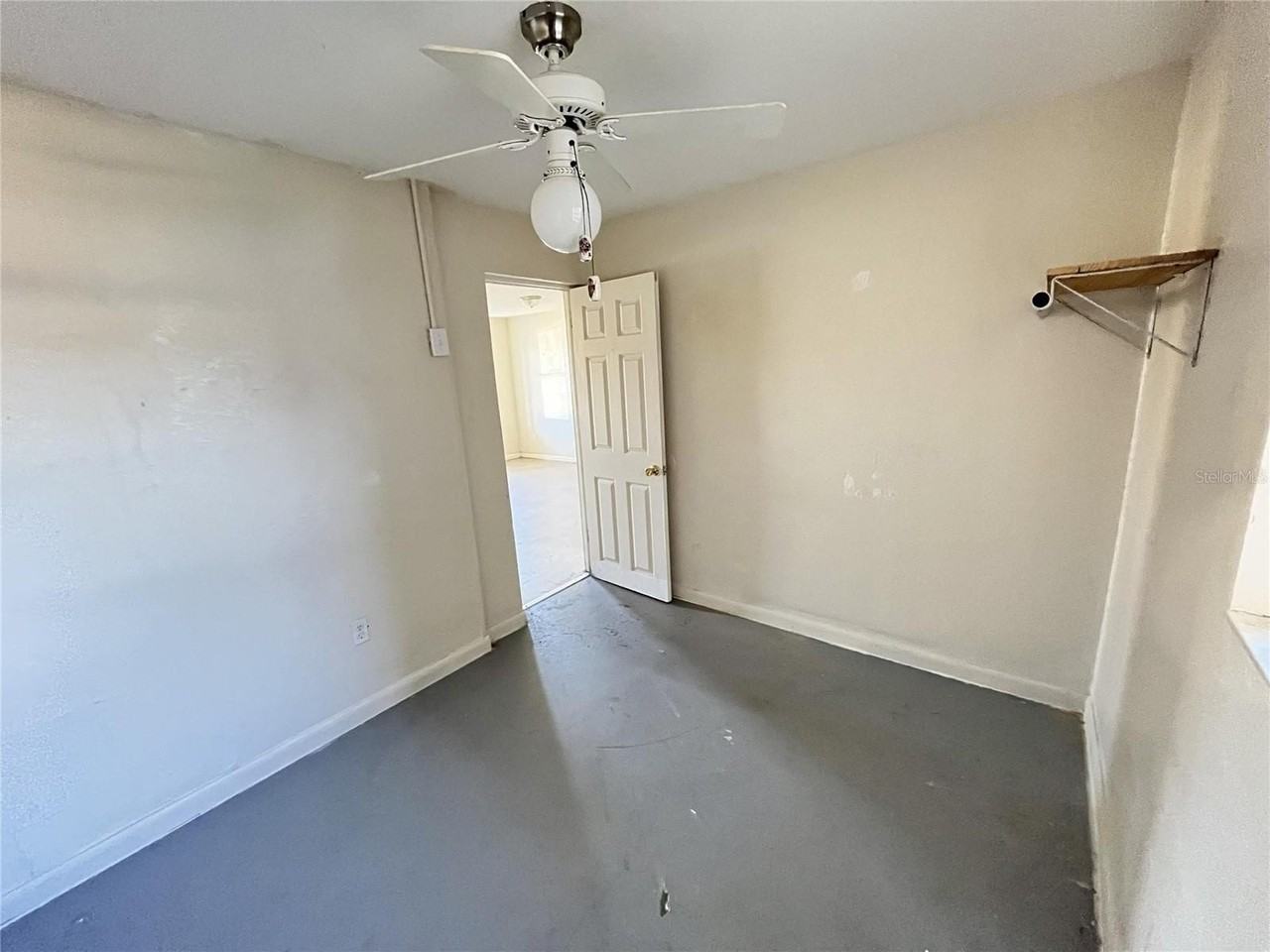 115 Washington Ave - Photo 5 of 7