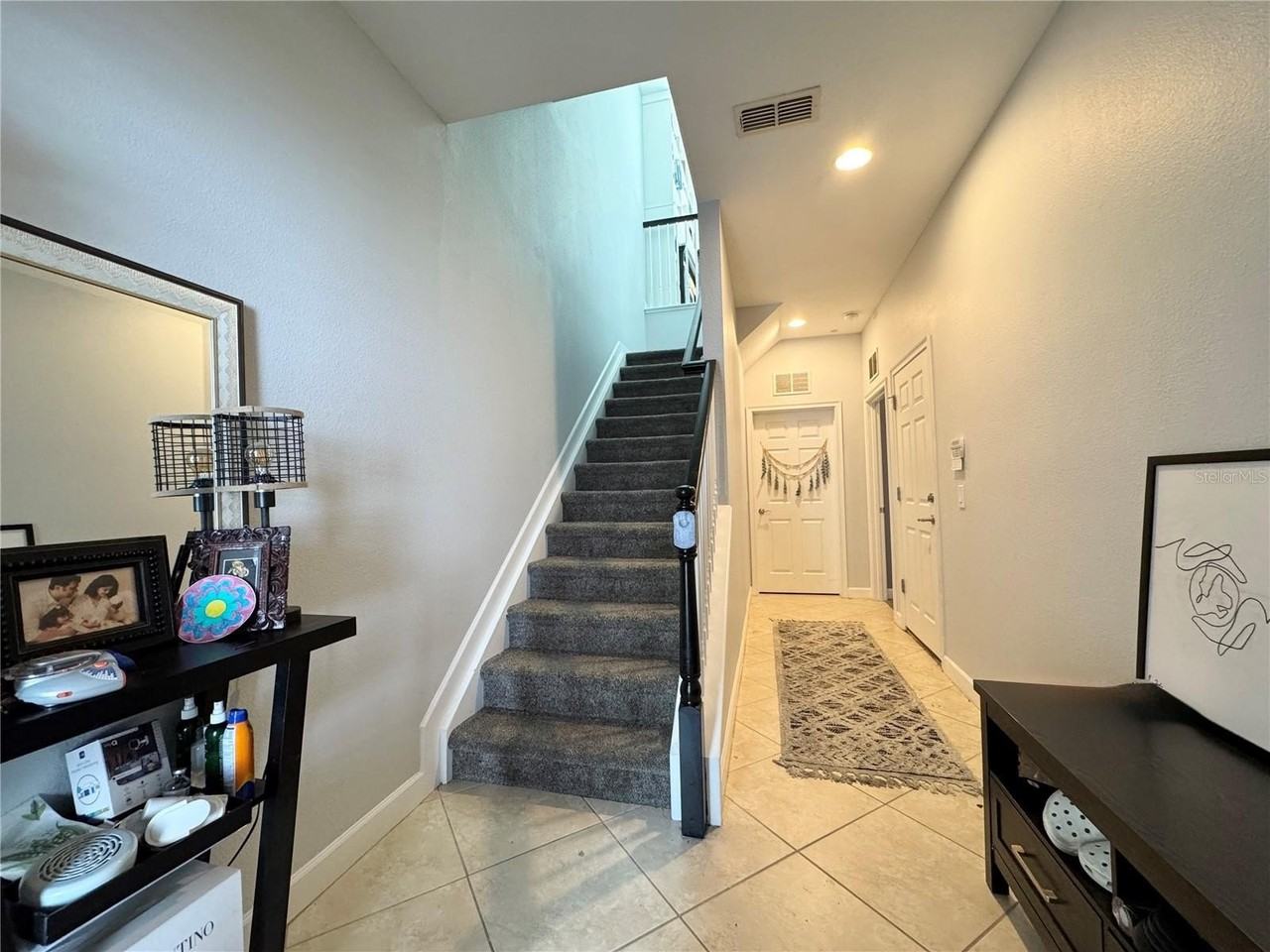 1191 Bolton Pl - Photo 2 of 30