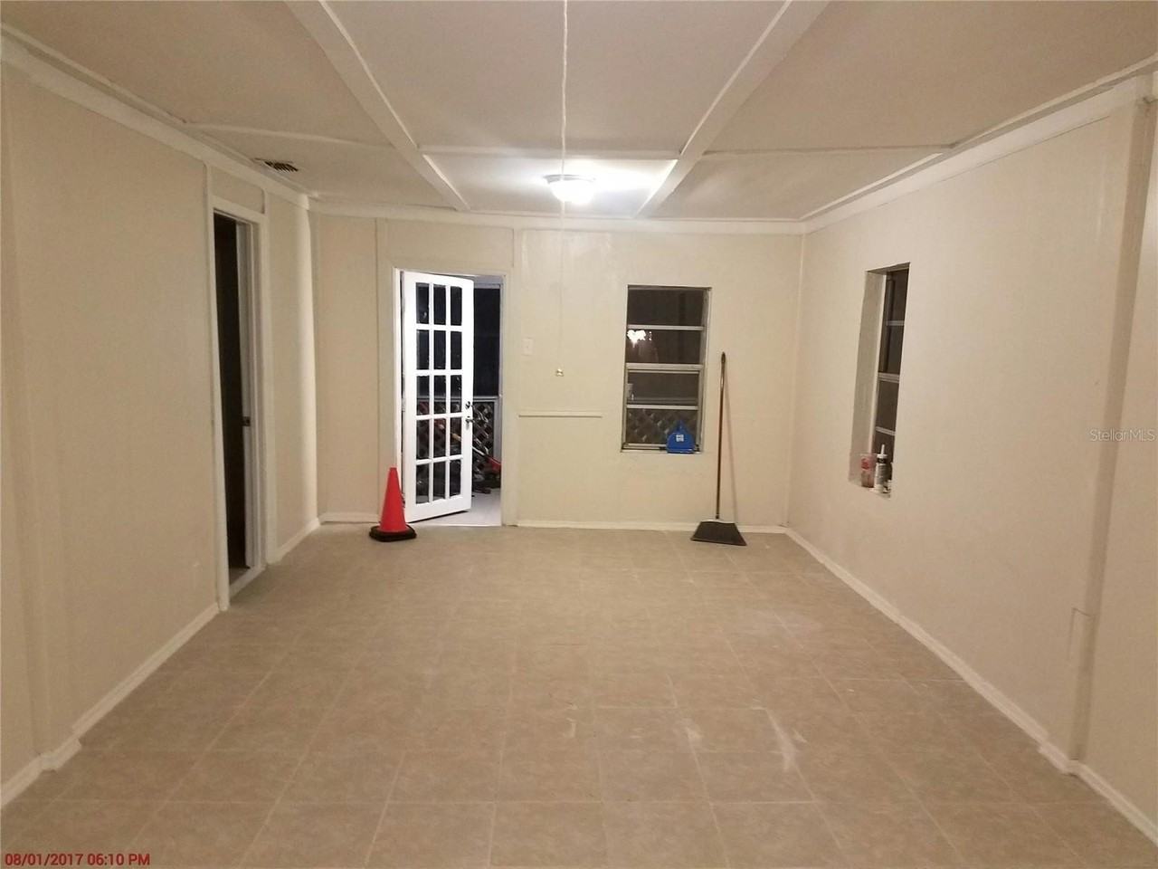 611 N Lakewood Ave - Photo 4 of 8