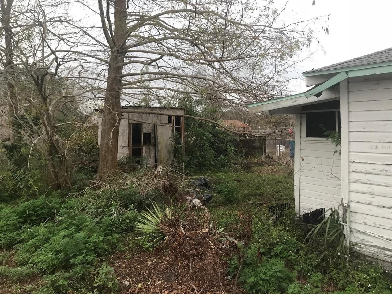 2340 Broadway St - Photo 3 of 5