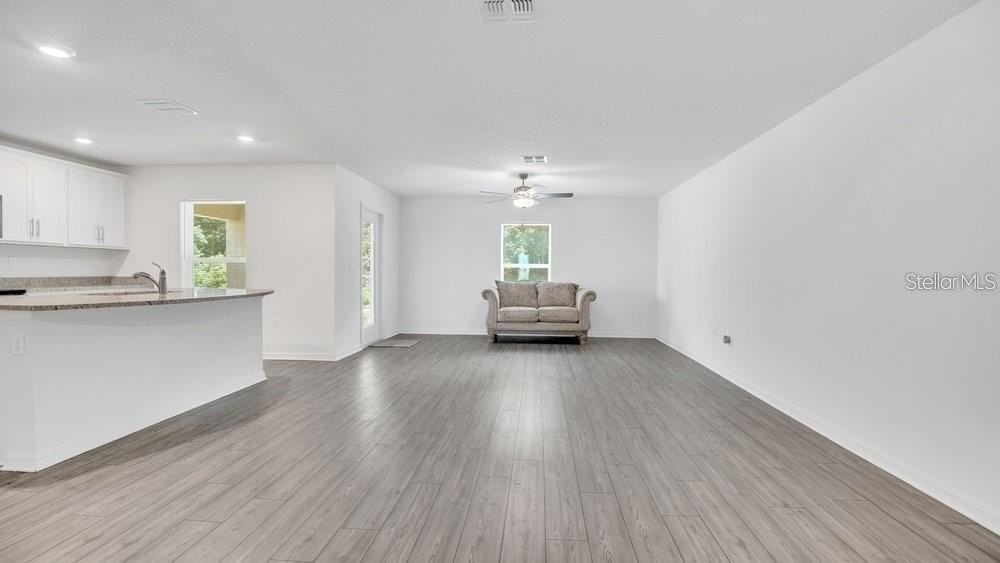 12958 Del Lago Dr - Photo 6 of 24