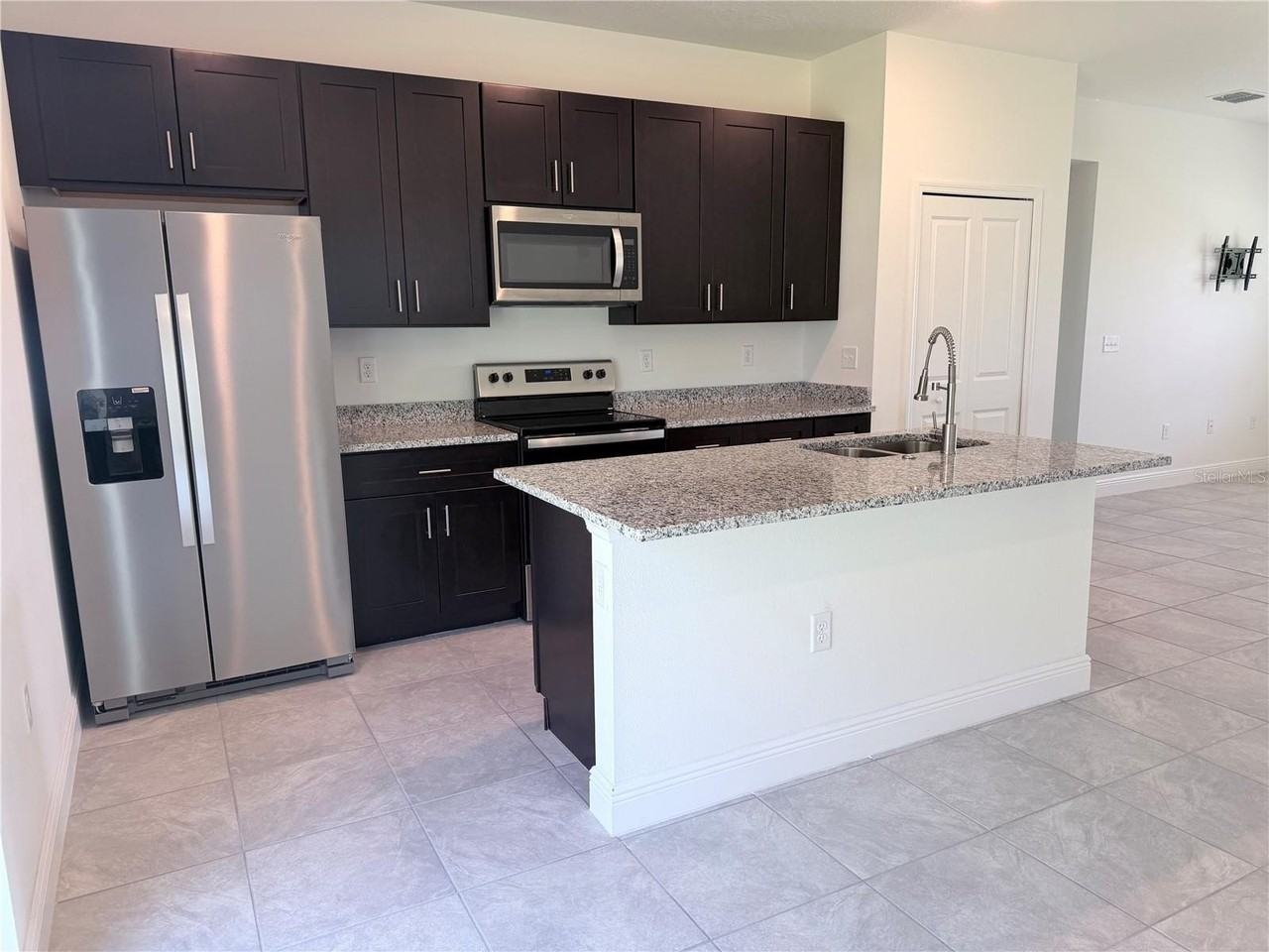 14388 Sw 45th Cir - Photo 4 of 27