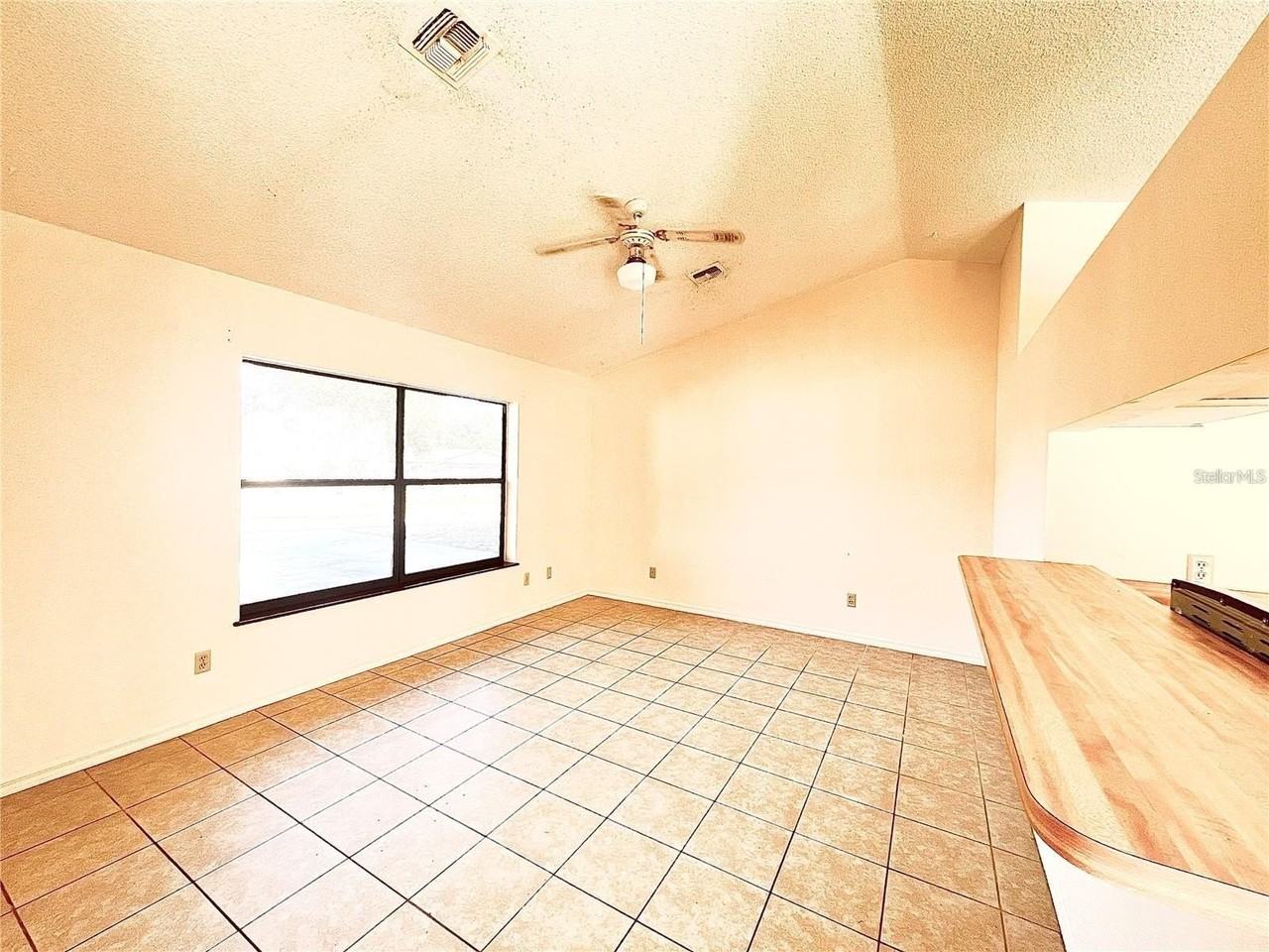 8347 Sw 101st Place Rd - Photo 6 of 14