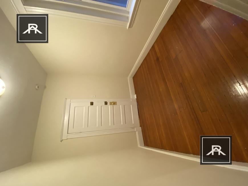 1786 Beacon St - Photo 4 of 10