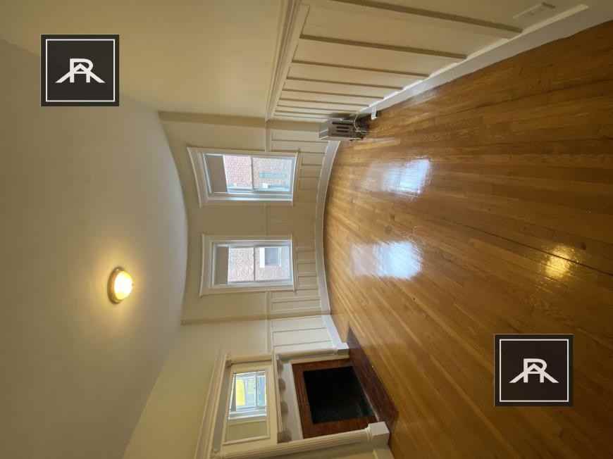 1786 Beacon St - Photo 5 of 10