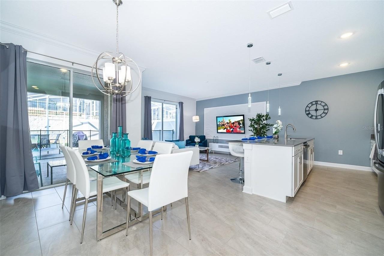 1164 KINGSBARN STREET - Photo 2 of 35