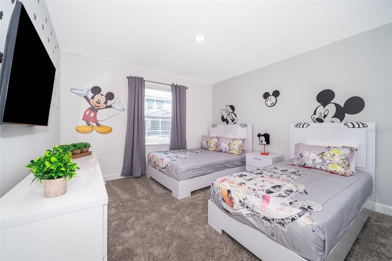 1164 KINGSBARN STREET - Photo 6 of 35