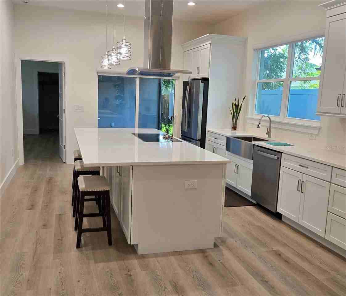 106 Lake Dr - Photo 6 of 20