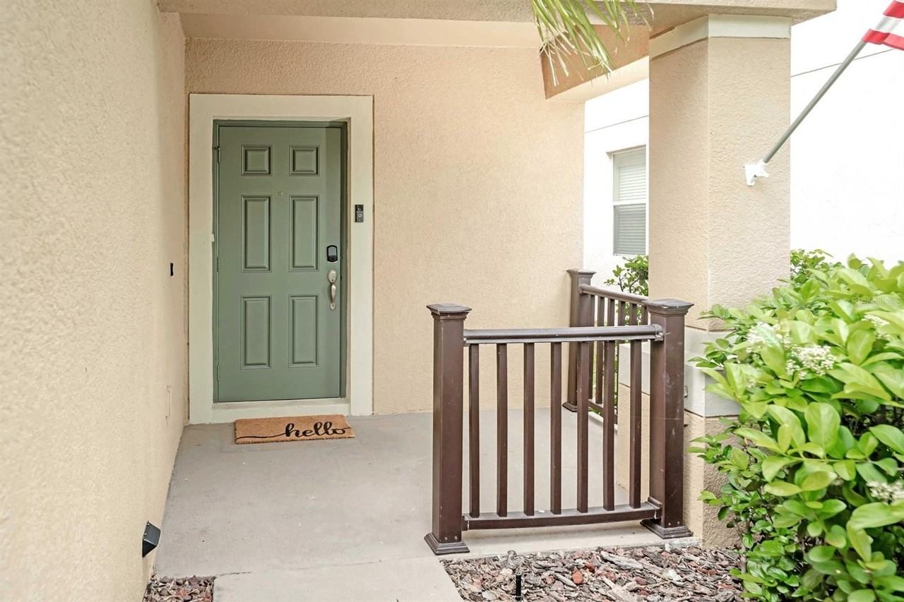 1402 Trailwater St - Photo 5 of 44