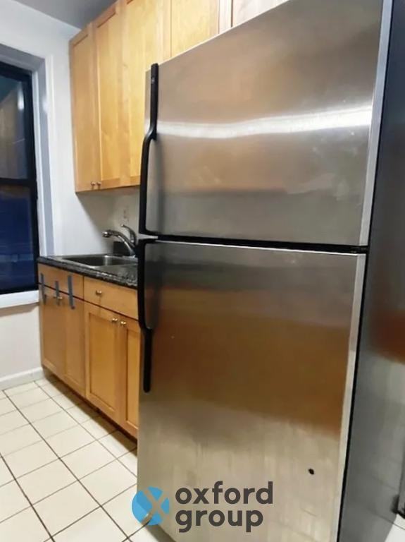 218 E 13th St - Photo 3 of 6