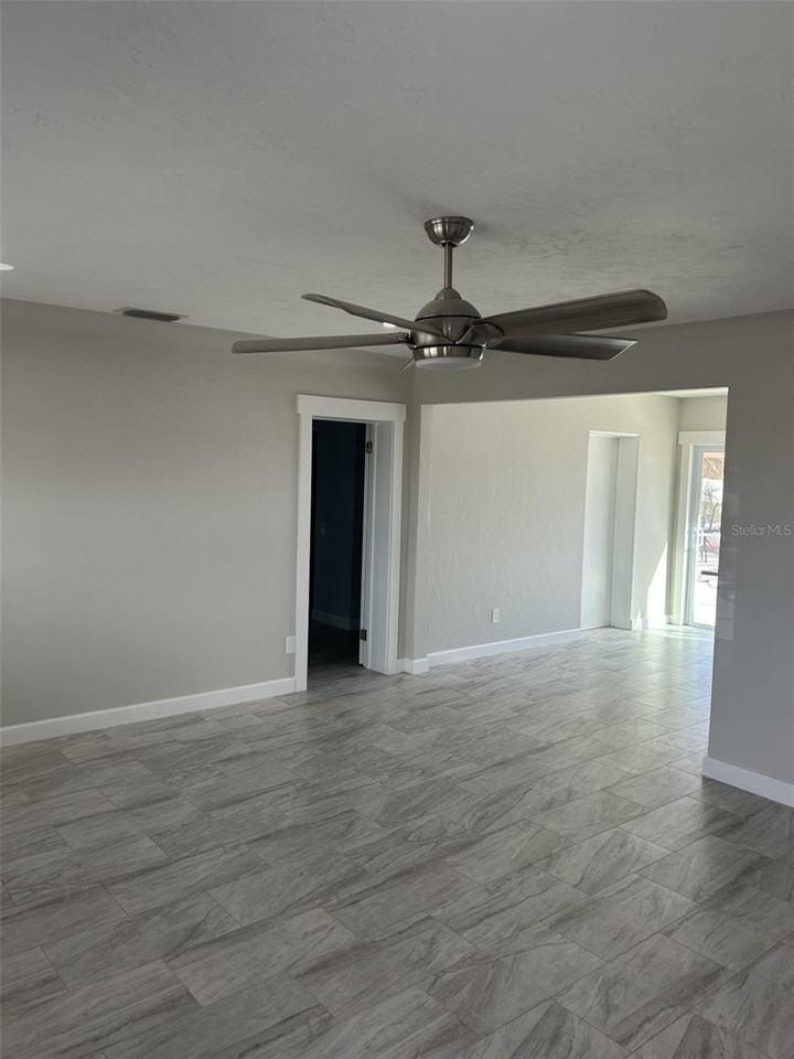 717 Sunset Cv - Photo 6 of 29