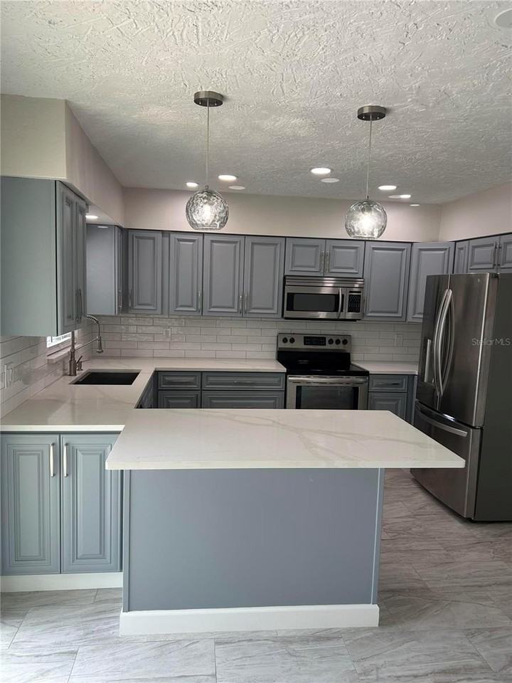 717 Sunset Cv - Photo 7 of 29