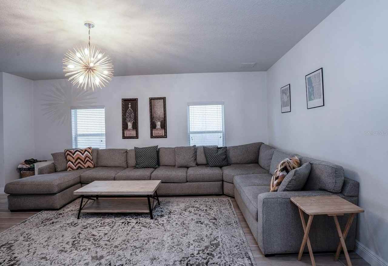 8610 Turnstone Shore Ln - Photo 3 of 50