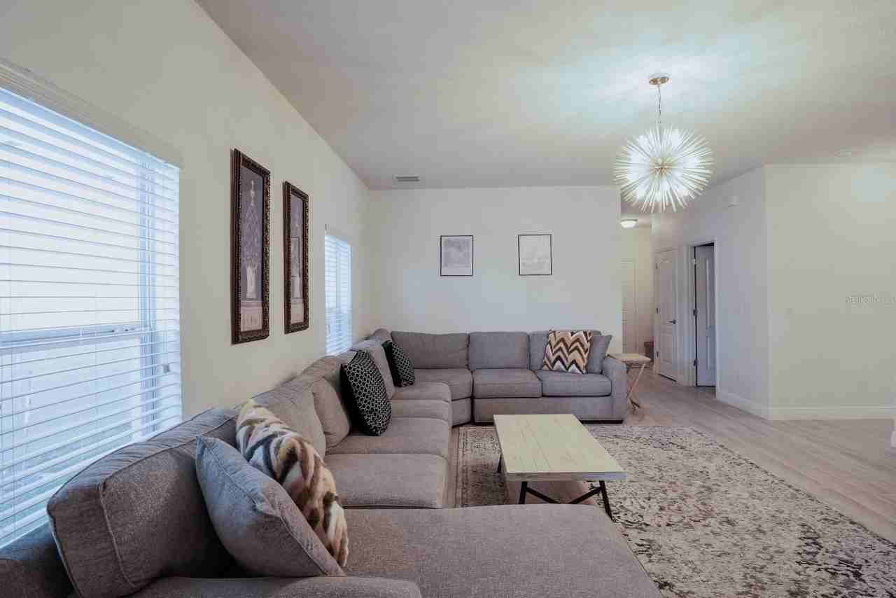 8610 Turnstone Shore Ln - Photo 7 of 50