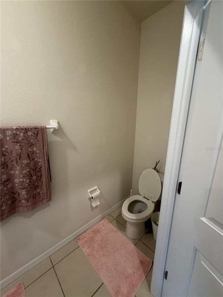 8620 Milestone Dr - Photo 3 of 32